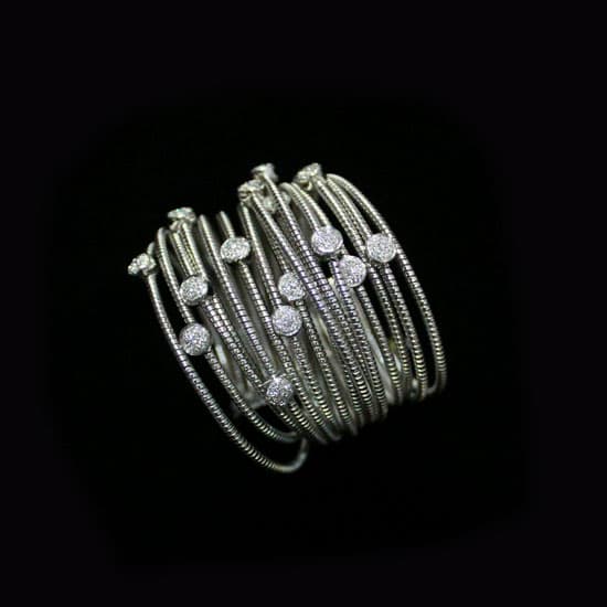 18K Gold Bangle