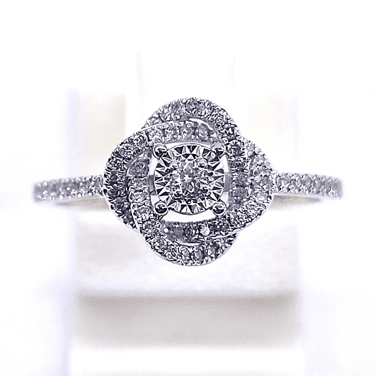 18K Gold Diamond Ring
