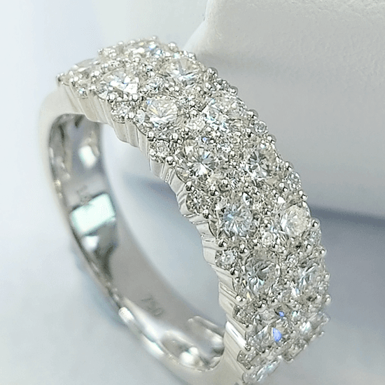 18K WHITE GOLD RING