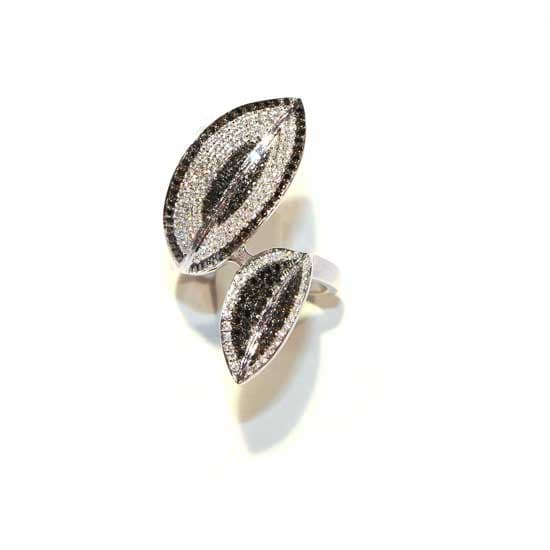 18K White Gold Ring