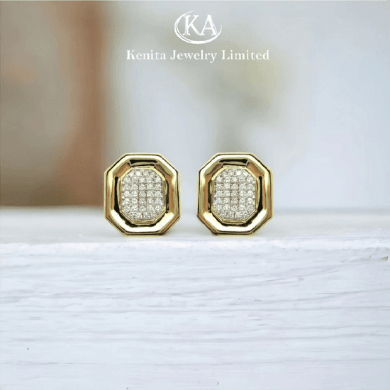 18K Yellow Gold Earring 