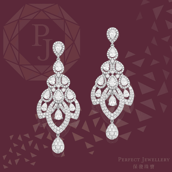 18KW EARRING WITH DIAMOND