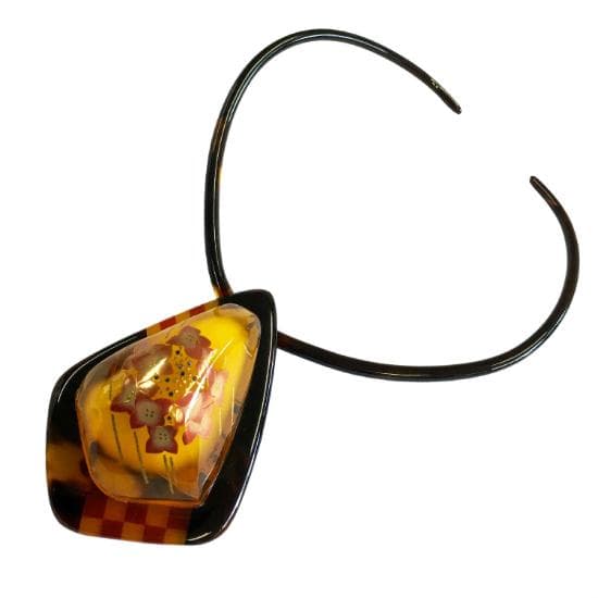Amber And [Makie] Necklace