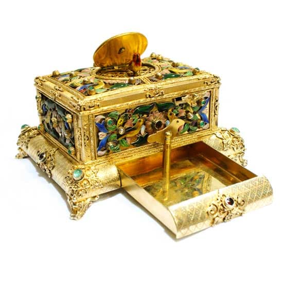 Antique Decoration