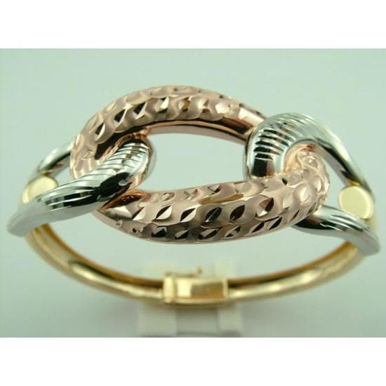 Bangle with D.Cut