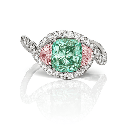 Fancy Green Diamond Ring
