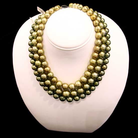 Fiji Pearl Necklace