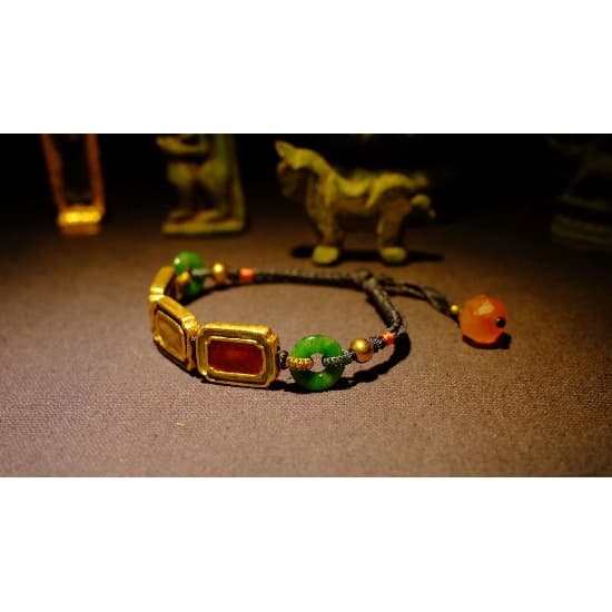 Jade Hand Catenary