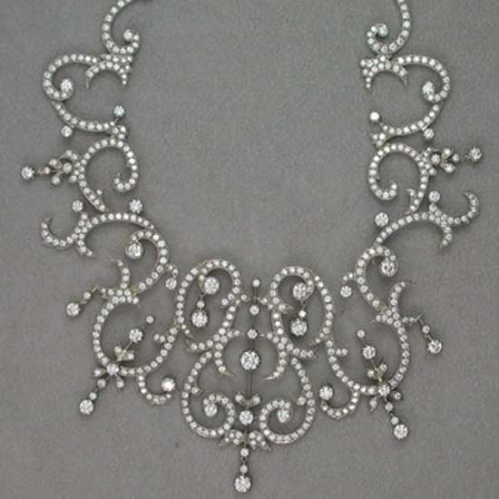 Ladies' Necklace