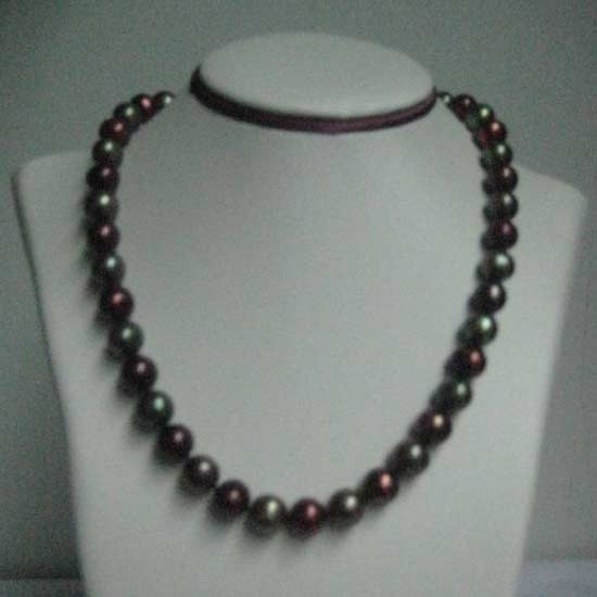 Ladies' Pearl Necklace