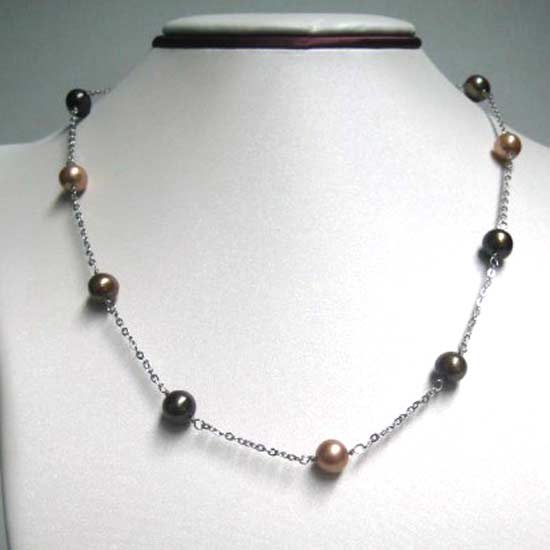 Ladies' Pearl Necklace