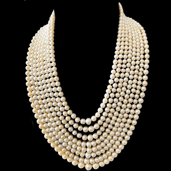 Natural pearls necklace