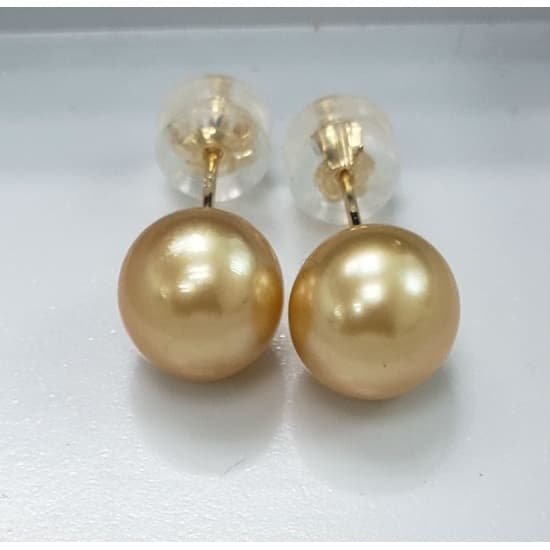 Pearl Earring