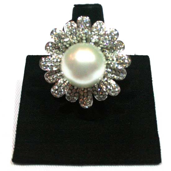 Pearl Ring