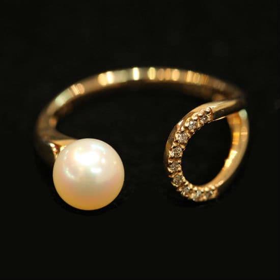 Pearl Ring