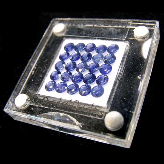 Round-Cut Sapphire Stones