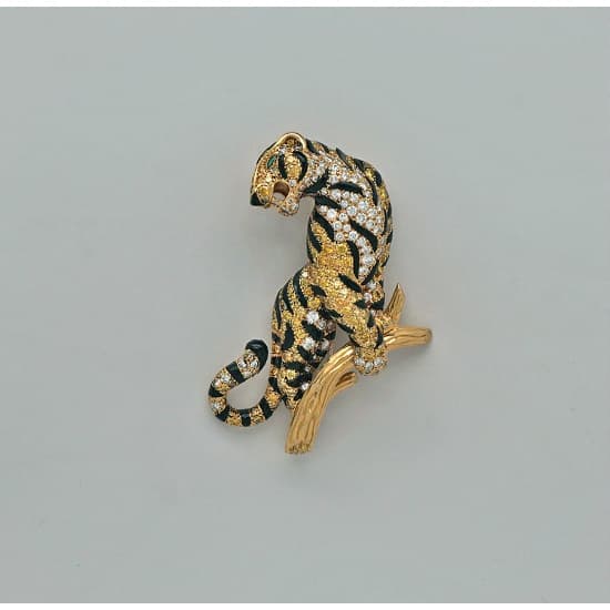 VCA Tiger Brooch